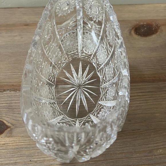 Lead crystal heavy canoe shaped bowl.Absolutely Gorgeous! - Picture 5 of 8